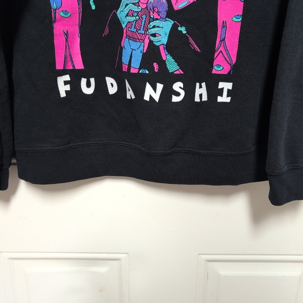 OMOCAT Fudanshi Anime Sweater Crewneck Size Large - Picture 8 of 15
